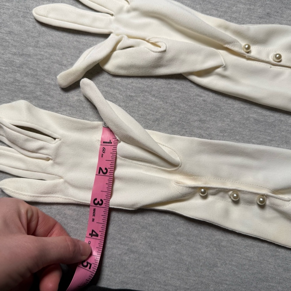Van Raalte Vintage (50s-60s) Formal Opera Length Pearls White & Black Gloves - Picture 5 of 16